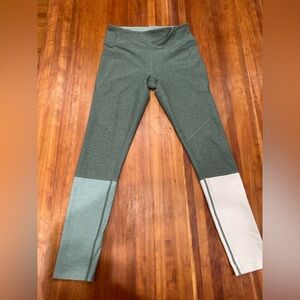 Outdoor voices size small